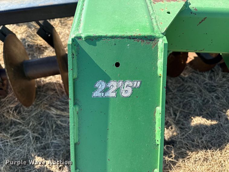 image for item EP2883 John Deere 512 disk ripper