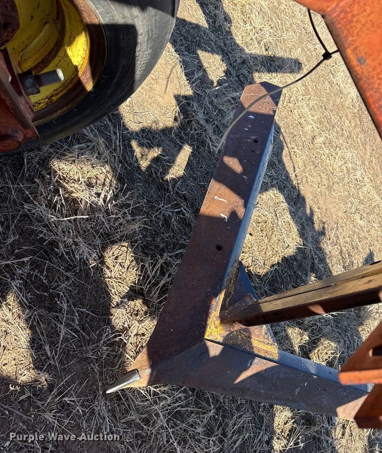 image for item EP2885 Sunflower sweep plow