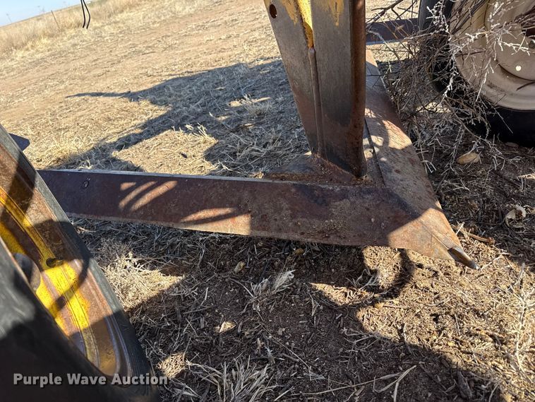 image for item EP2885 Sunflower sweep plow