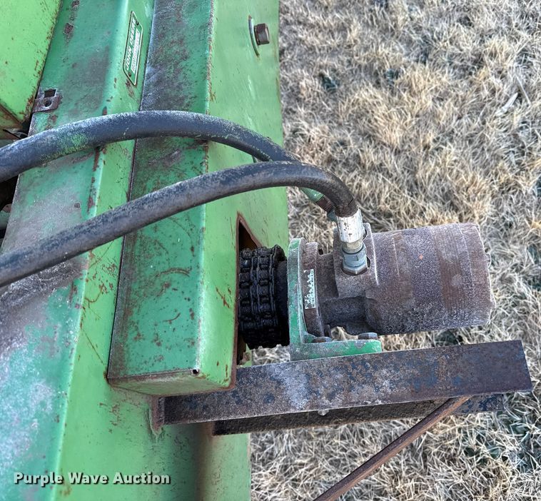 image for item EP2896 John Deere 200 hay stacker