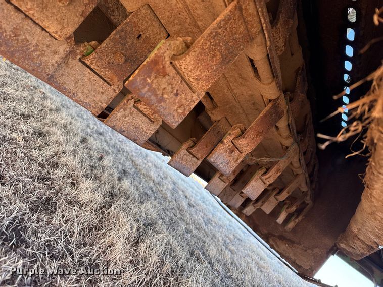 image for item EP2896 John Deere 200 hay stacker