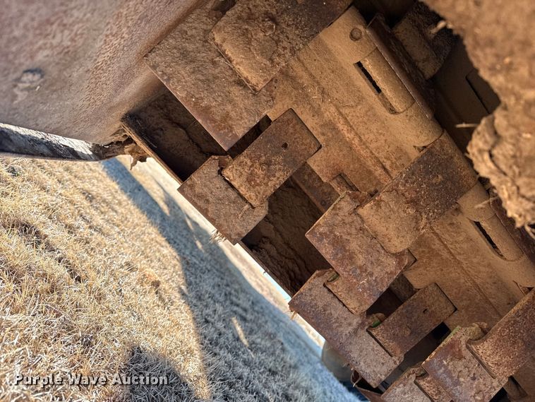 image for item EP2896 John Deere 200 hay stacker