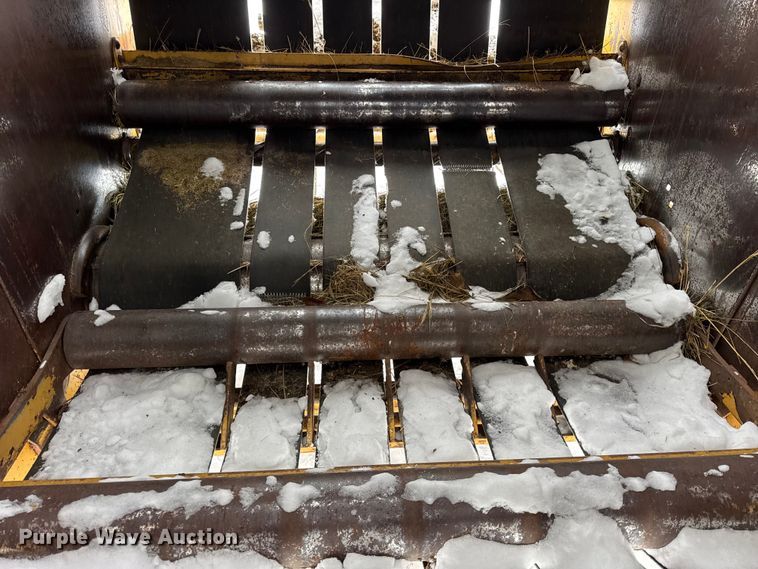 image for item ER0404 2018 Vermeer 605J round baler