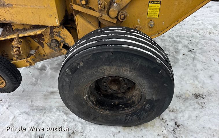 image for item ER0404 2018 Vermeer 605J round baler