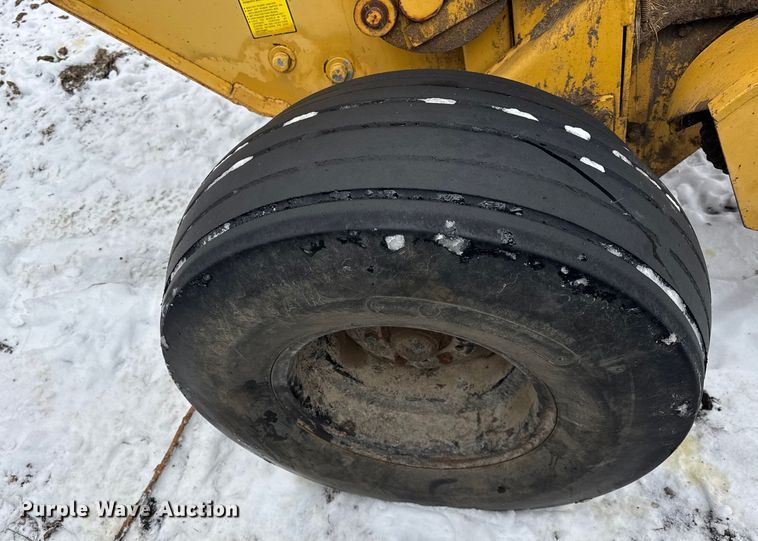 image for item ER0404 2018 Vermeer 605J round baler