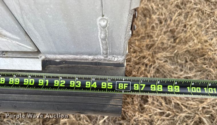 image for item ES5681 1996 Sundowner SunLite H horse trailer