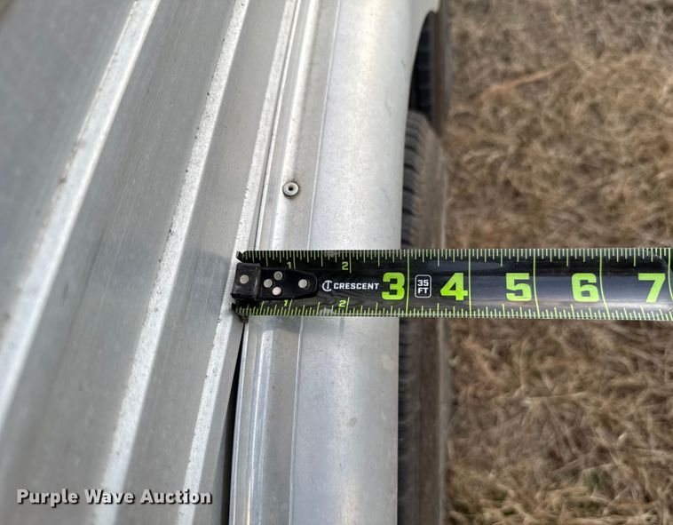 image for item ES5681 1996 Sundowner SunLite H horse trailer