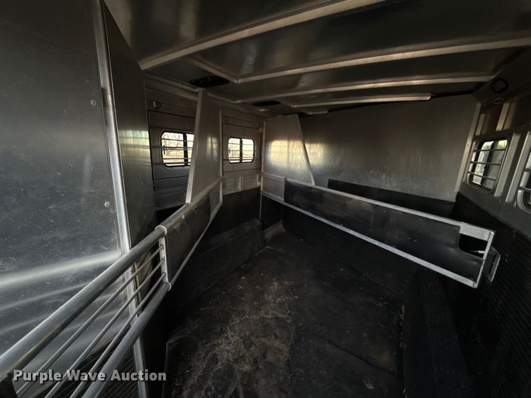 image for item ES5681 1996 Sundowner SunLite H horse trailer