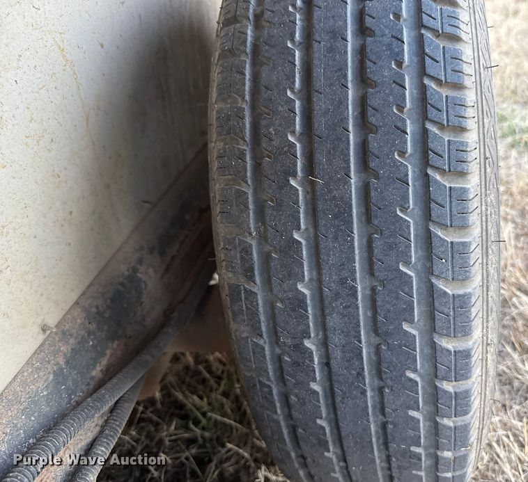 image for item ES5681 1996 Sundowner SunLite H horse trailer