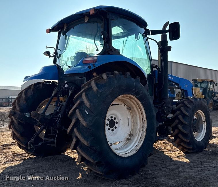image for item ES5761 2006 New Holland TS110A MFWD tractor