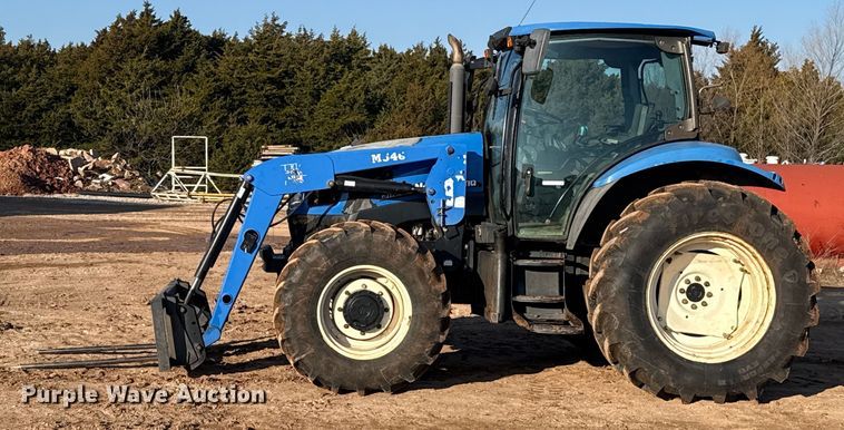 image for item ES5761 2006 New Holland TS110A MFWD tractor