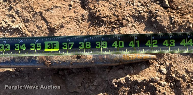 image for item ES5761 2006 New Holland TS110A MFWD tractor