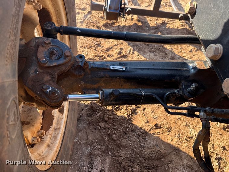 image for item ES5761 2006 New Holland TS110A MFWD tractor