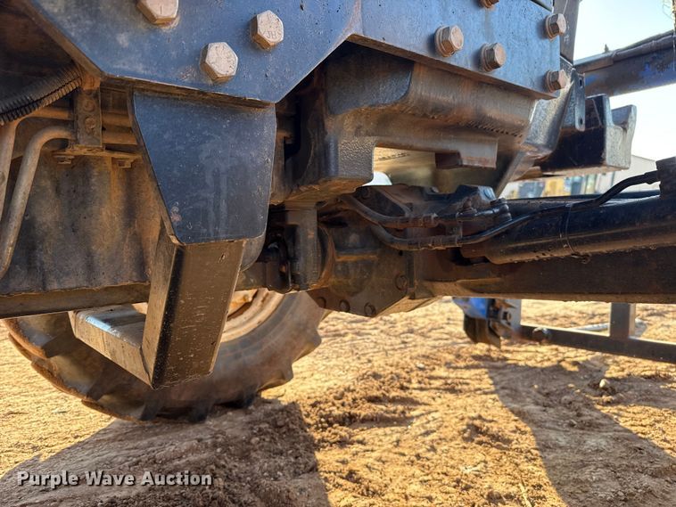 image for item ES5761 2006 New Holland TS110A MFWD tractor