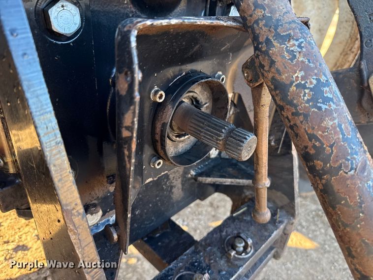 image for item ES5761 2006 New Holland TS110A MFWD tractor