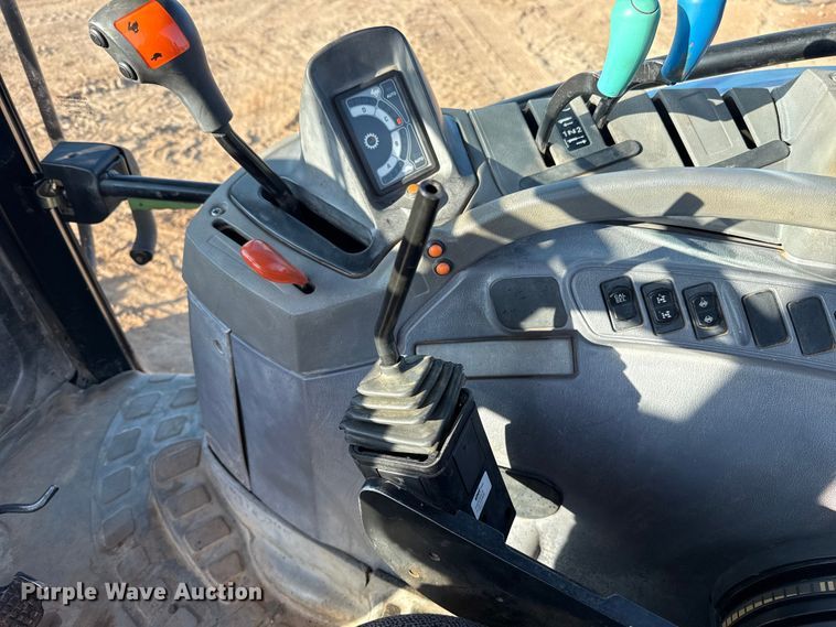 image for item ES5761 2006 New Holland TS110A MFWD tractor