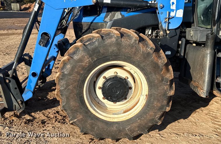 image for item ES5761 2006 New Holland TS110A MFWD tractor