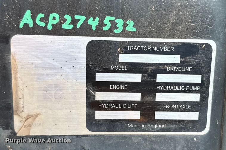 image for item ES5761 2006 New Holland TS110A MFWD tractor