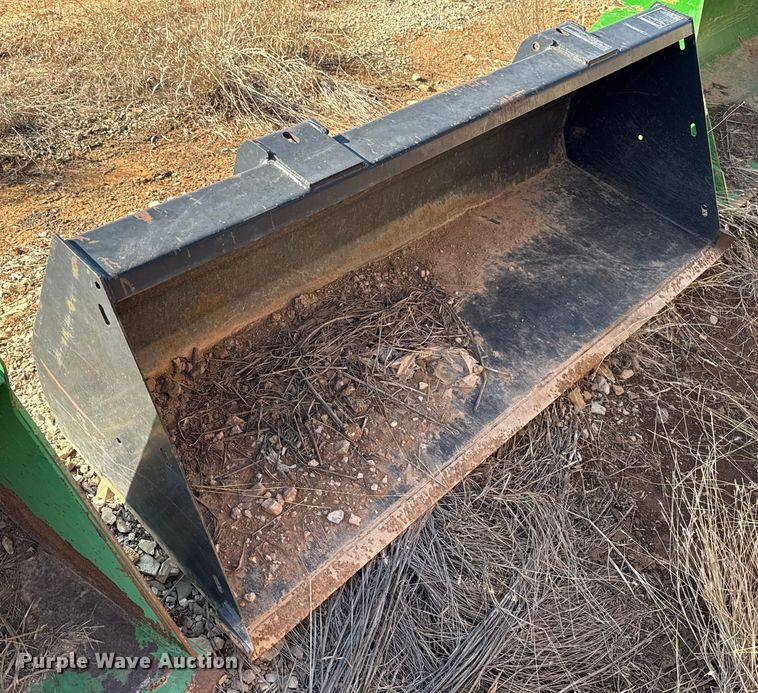 image for item ES5761 2006 New Holland TS110A MFWD tractor