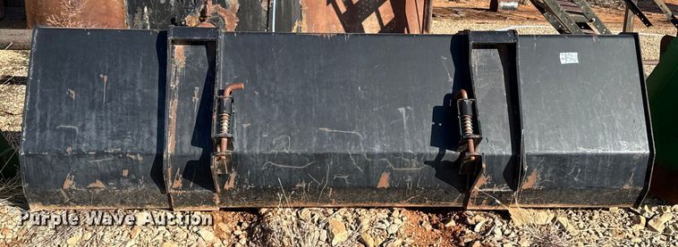 image for item ES5761 2006 New Holland TS110A MFWD tractor