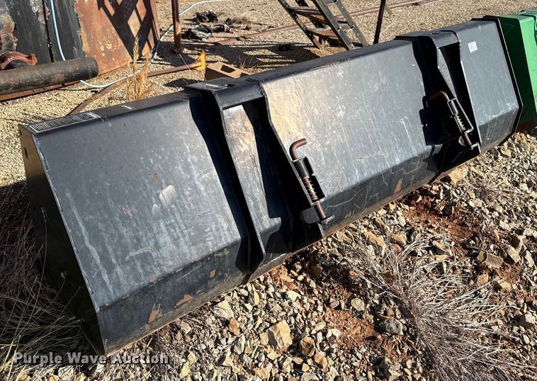 image for item ES5761 2006 New Holland TS110A MFWD tractor