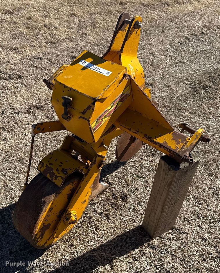 image for item ES5771 Midland Manufacturing Company GK80 gopher bait applicator