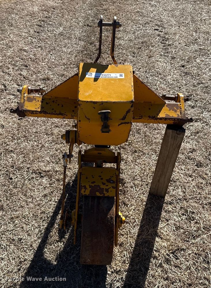 image for item ES5771 Midland Manufacturing Company GK80 gopher bait applicator