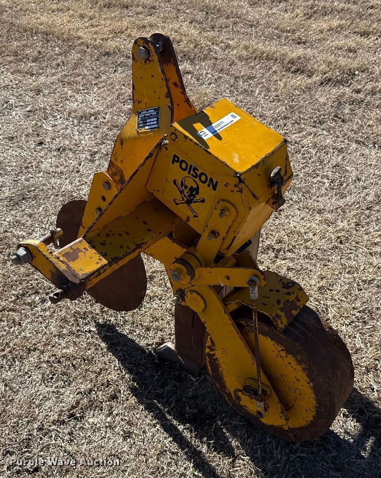 image for item ES5771 Midland Manufacturing Company GK80 gopher bait applicator