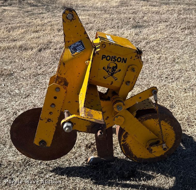 image for item ES5771 Midland Manufacturing Company GK80 gopher bait applicator