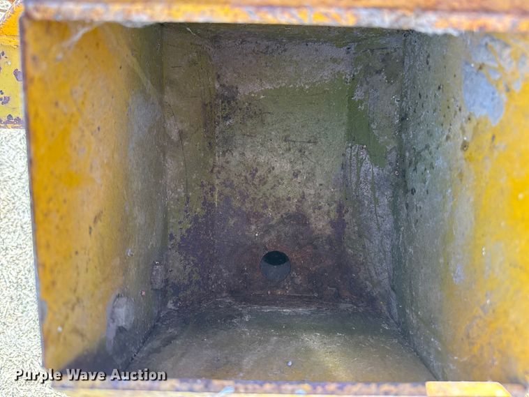 image for item ES5771 Midland Manufacturing Company GK80 gopher bait applicator