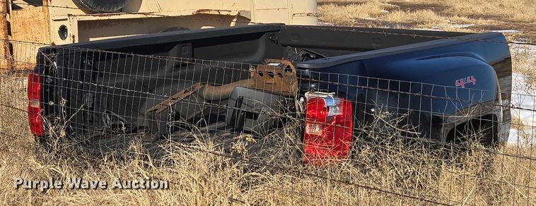 image for item ET1227 Pickup truck bed