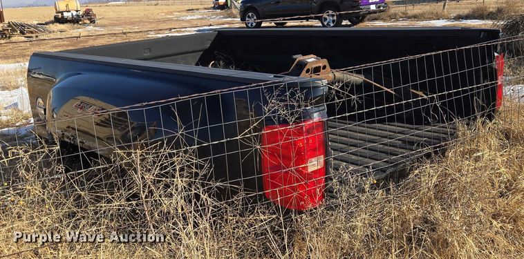 image for item ET1227 Pickup truck bed