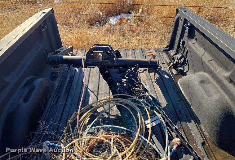 image for item ET1227 Pickup truck bed