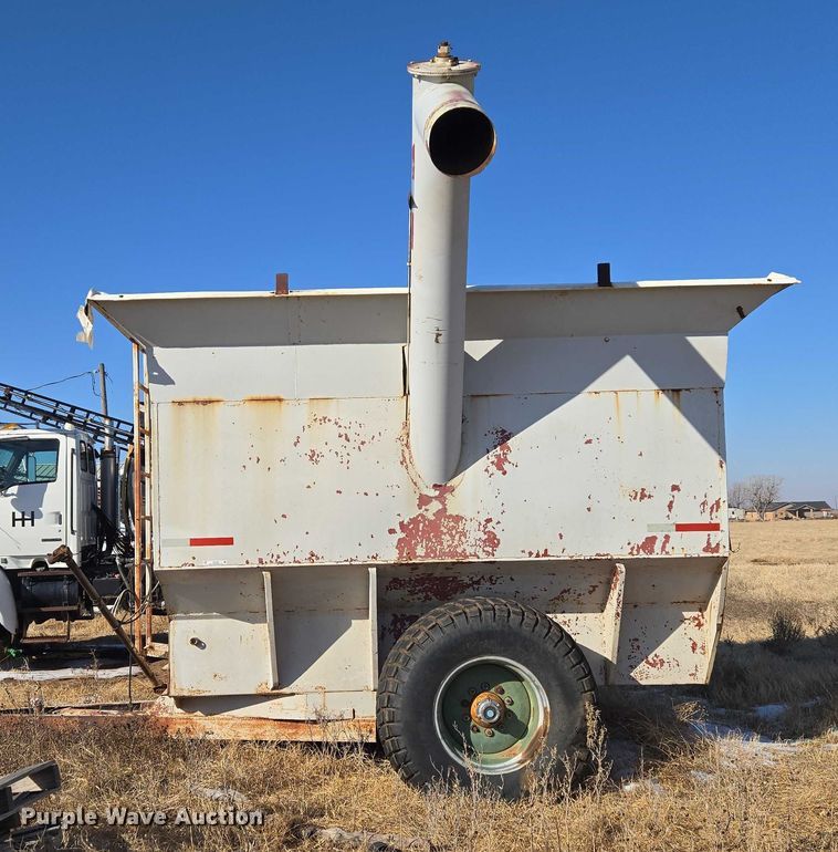 image for item ET1229 Grain cart