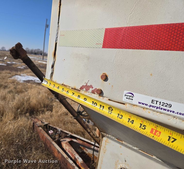 image for item ET1229 Grain cart