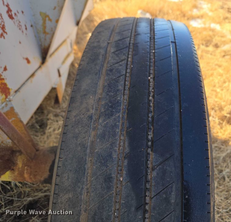 image for item ET1229 Grain cart