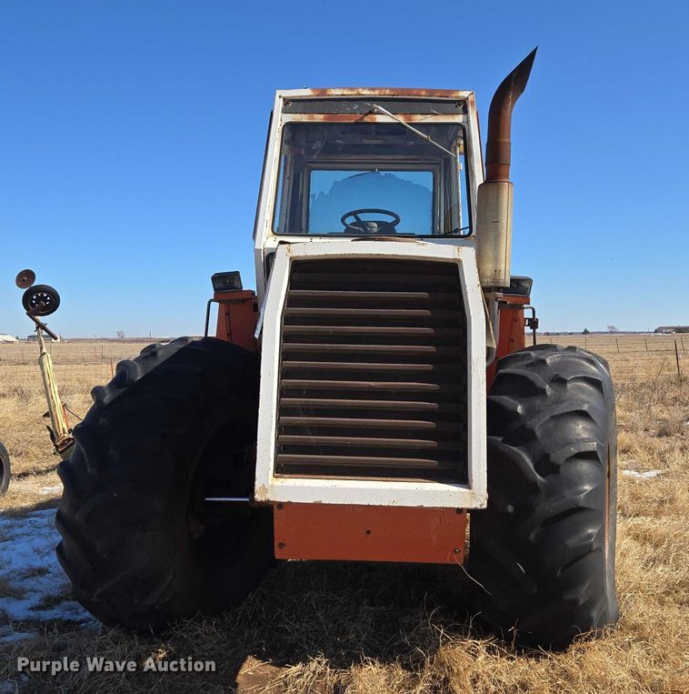 image for item ET1230 1974 Case 2470 4WD tractor