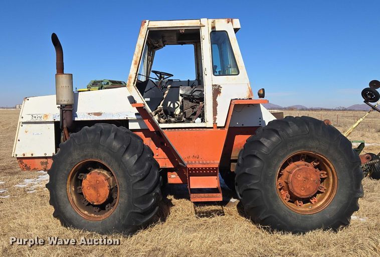 image for item ET1230 1974 Case 2470 4WD tractor