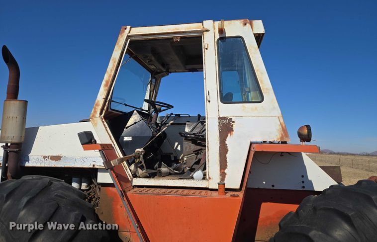 image for item ET1230 1974 Case 2470 4WD tractor