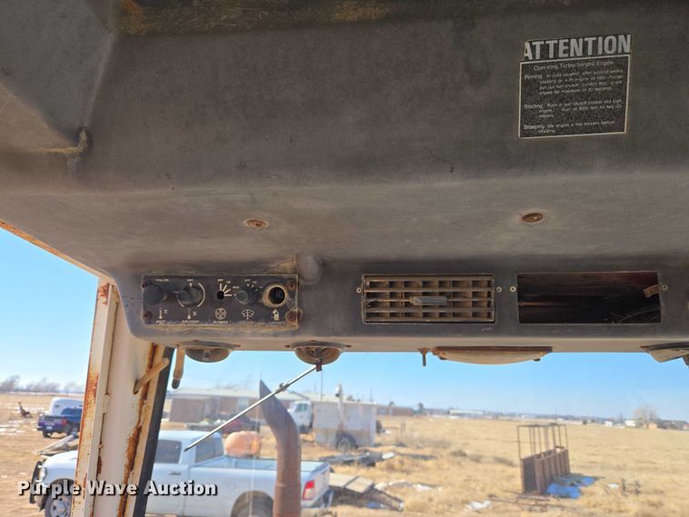 image for item ET1230 1974 Case 2470 4WD tractor