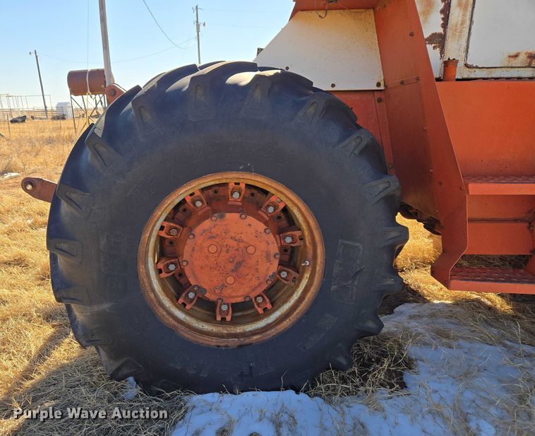 image for item ET1230 1974 Case 2470 4WD tractor