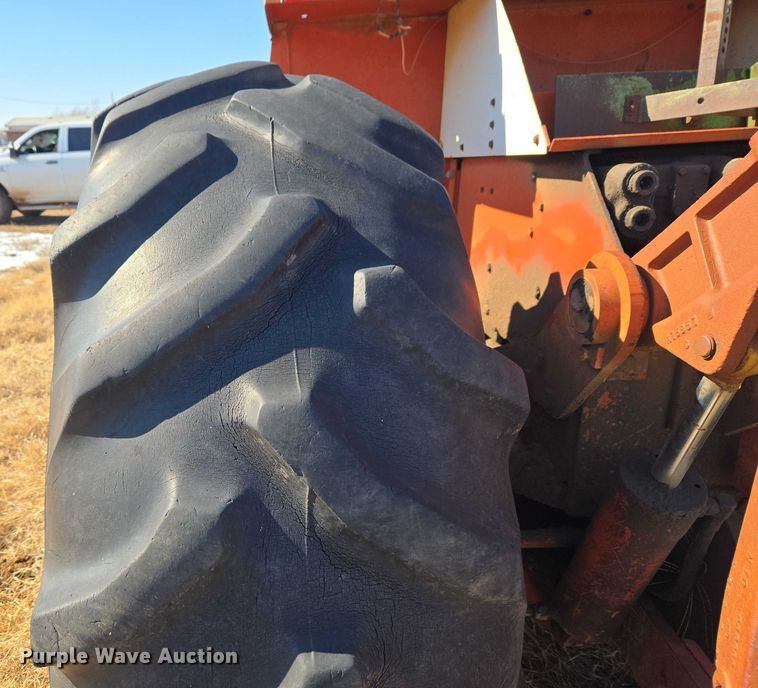 image for item ET1230 1974 Case 2470 4WD tractor