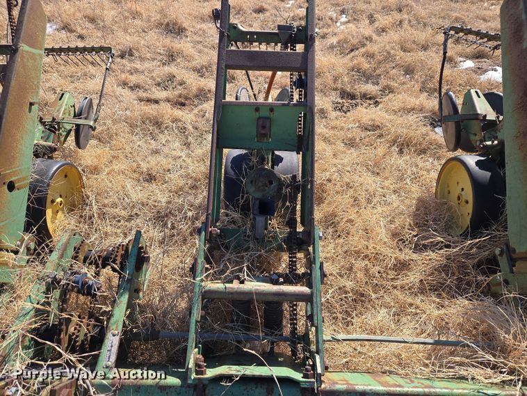 image for item ET1232 John Deere P7000 planter