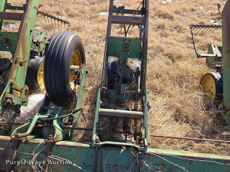 image for item ET1232 John Deere P7000 planter