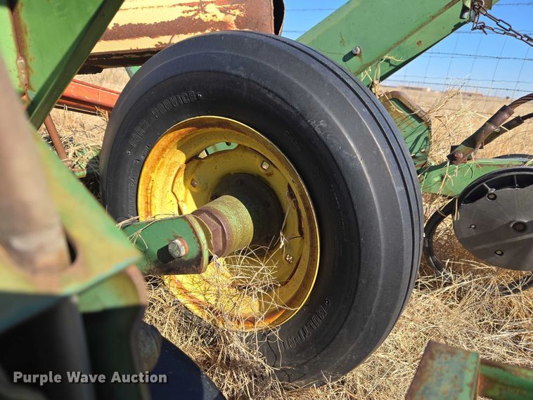 image for item ET1232 John Deere P7000 planter