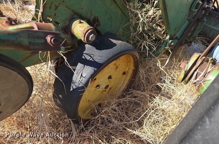 image for item ET1232 John Deere P7000 planter