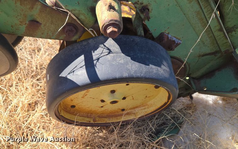 image for item ET1232 John Deere P7000 planter