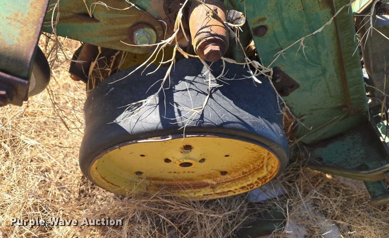 image for item ET1232 John Deere P7000 planter