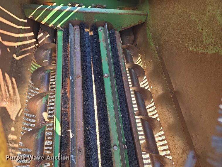 image for item ET1233 John Deere 484 cotton stripper