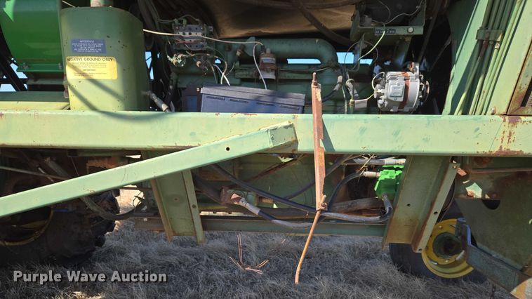 image for item ET1233 John Deere 484 cotton stripper